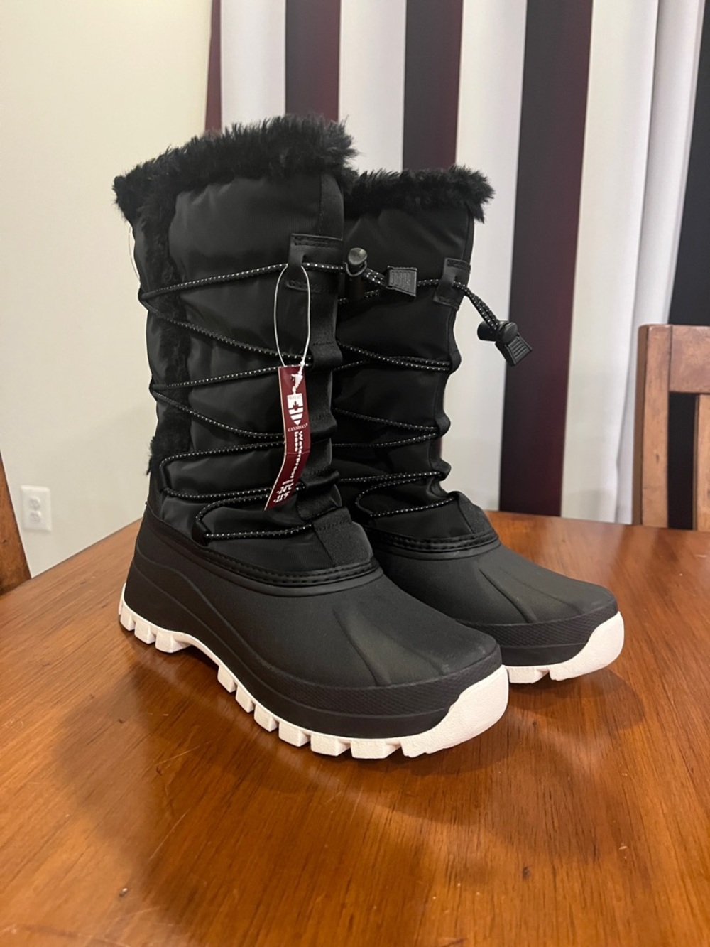 Royal Canadian Farrah Winter Snow Boots black new Women’s Size 8